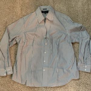 Women’s Button Up Shirt